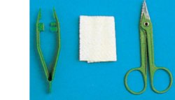 SET PER RIMOZIONE SUTURE CONFEZIONATO IN BLISTER RIGIDO, CONTENENTE FORBICE, PINZA E GARZA - Farmapre