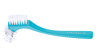 CURAPROX BDC SPAZZOLINO BREVETTATO PER DENTIERE 1 PEZZO COLORE AZZURRO - Farmapre